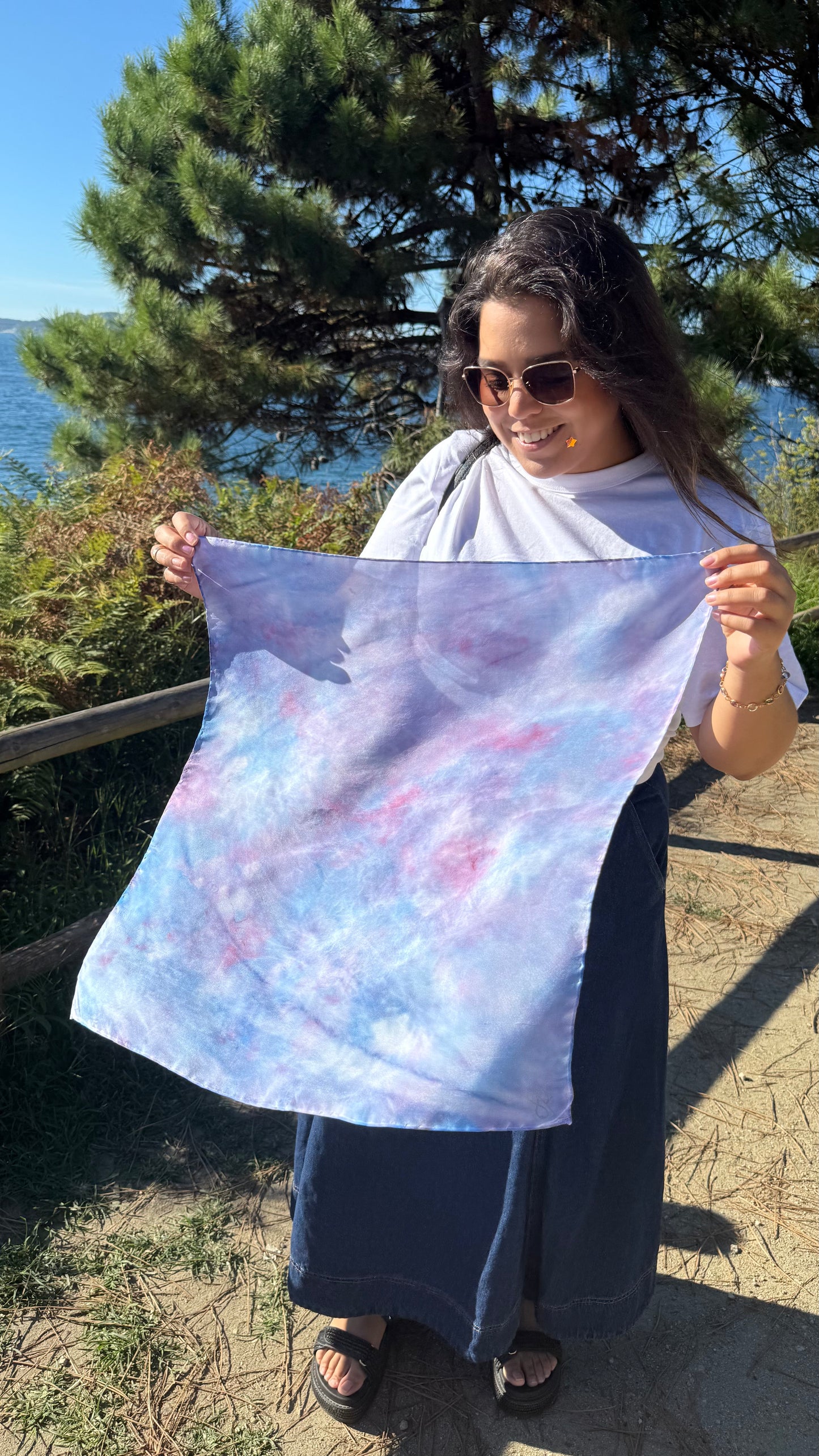 Purple Skies | Pañuelo de seda pintado a mano