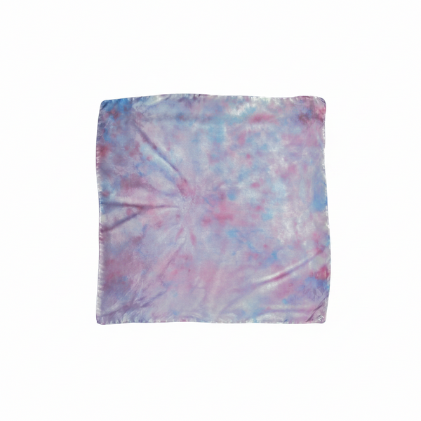 Hazy Dreams | Pañuelo de seda pintado a mano