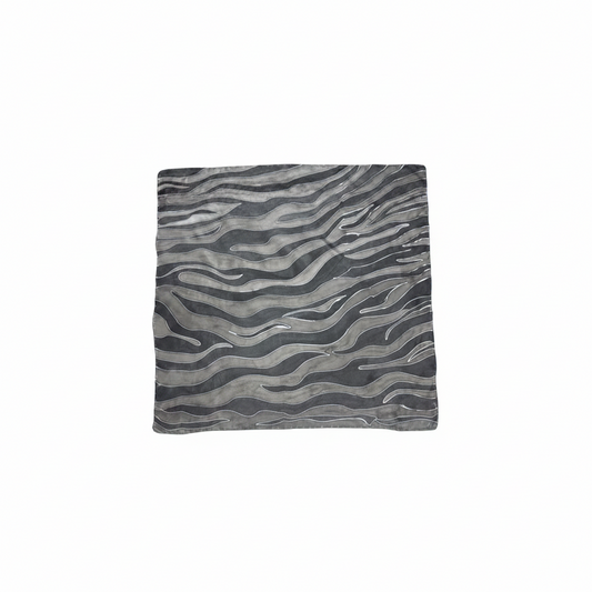 Silver Stripes | Pañuelo de seda pintado a mano